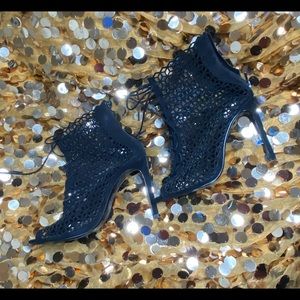 Stylish Black Lace-up Heels